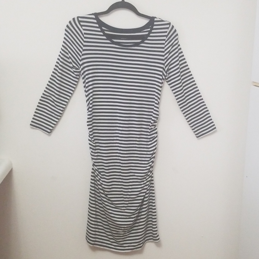 2/$16💎Liz Lange for Target Maternity Dress